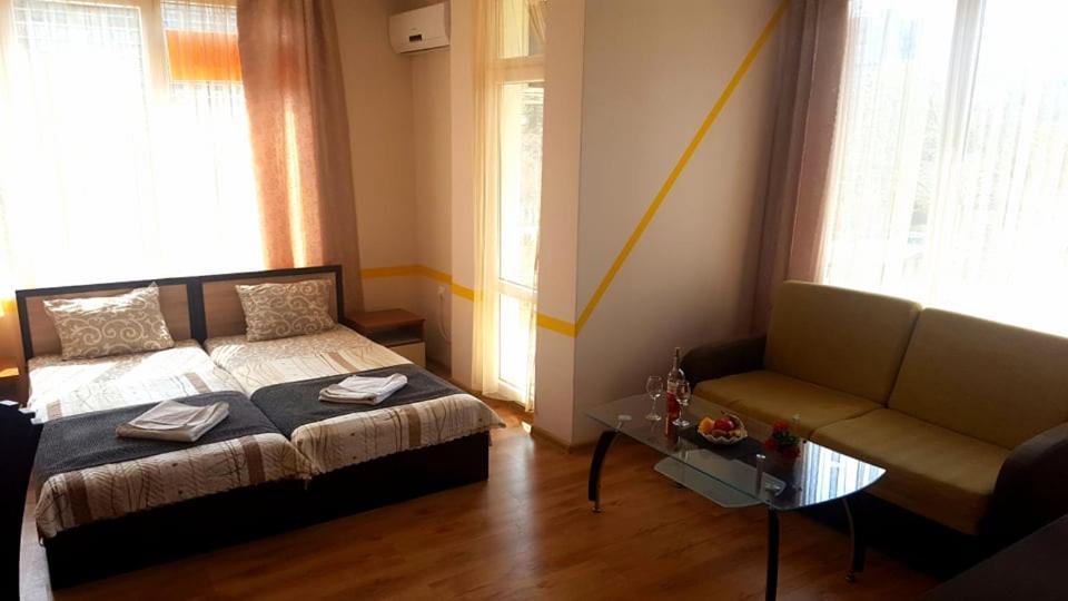 Family Hotel Solar Central Σάνι Μπιτς Εξωτερικό φωτογραφία