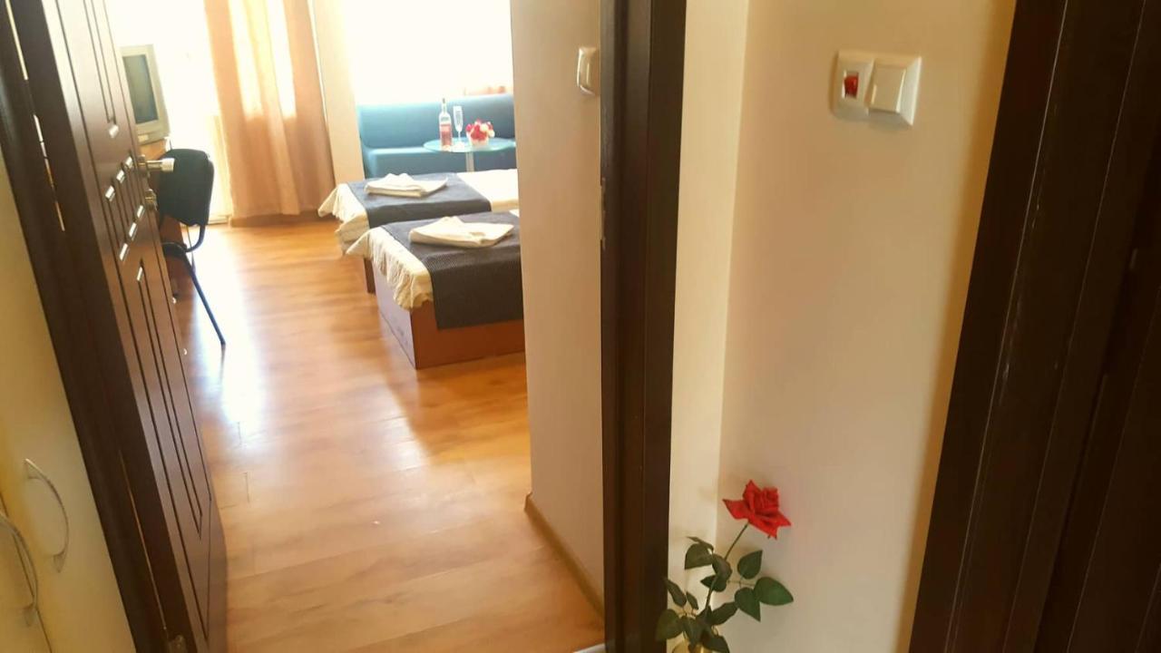 Family Hotel Solar Central Σάνι Μπιτς Εξωτερικό φωτογραφία